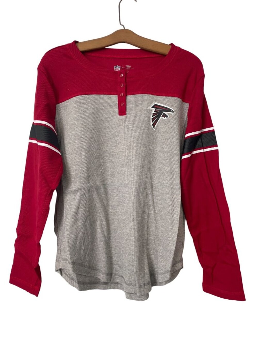 NFL Atlanta Falcons Waffle Henley Tee Large Long Sleeve Waffle Knit Gray Red NEW
